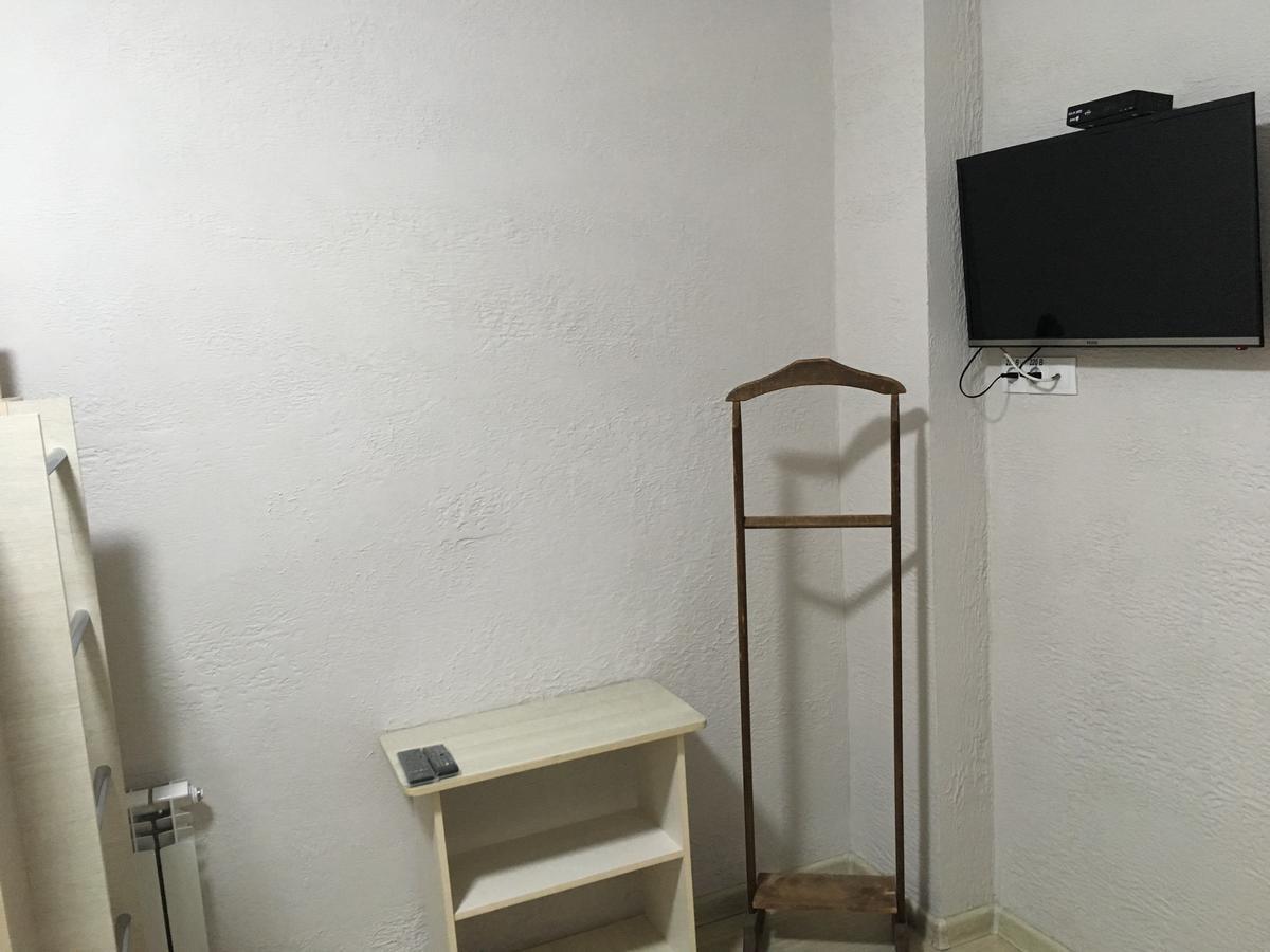 Hostel Ekonom Karaganda Exterior photo